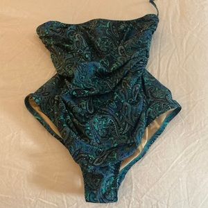 J crew strapless swimsuit in great condition.